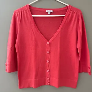 Women’s Gap Coral V-Neck Button Front Cardigan Sweater M 3/4 Sleeve Cotton thumbnail 1