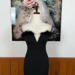 Elegant Lulu’s Extraordinary Glam Feather Trim Evening/Prom Gown! thumbnail 3