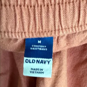 Old Navy High-Waist Shorts in Dusty Rose thumbnail 2