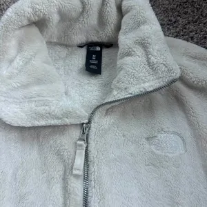 The North Face Women's Osito Fleece Jacket Size Medium thumbnail 2