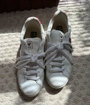 V12 Sneakers thumbnail 1