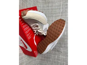 NIB Nike Waffle Debut Vintage Light Bone Sail Rare Sneakers Women’s 11/Men's 9.5 thumbnail 9
