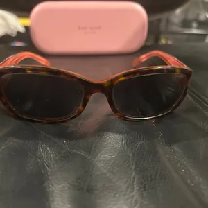 Kate Spade Vibrant Orange Eyewear. Frame and Kate spade hard case only thumbnail 5
