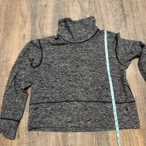 Lululemon Heathered Black Gray Ready to Rulu‎ Fleece Pullover Women's size 8 thumbnail 6