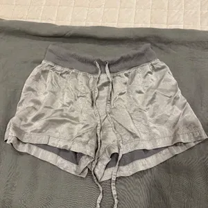 PJ Harlow Mikel Satin Boxer Dark Silver thumbnail 2