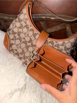 Coach Hampton Hobo jacquard Shoulder Bag thumbnail 11