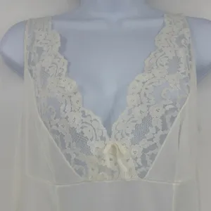 Vtg Lingerie Ivory Lace Trim Slip Dress Sz M Nightgown Coquette Fairy Cottage thumbnail 8
