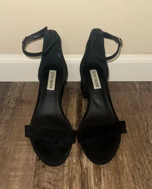 Steve Madden black heels  thumbnail 1