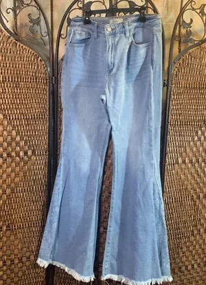 KanCan Signature High Rise Print Inset Blue Flared Women's Jeans Size 29 thumbnail 4