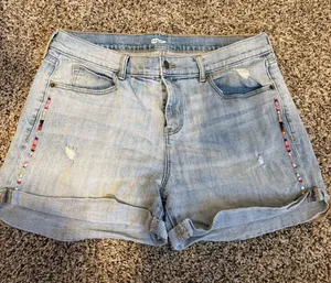 Old Navy Super cute denim shorts 12 thumbnail 1