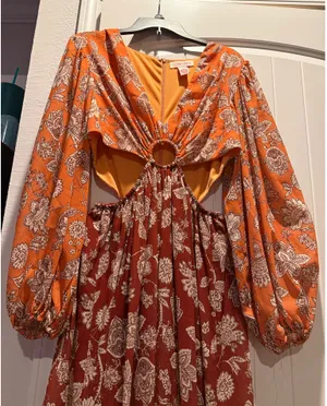 Fall dress boutique  thumbnail 2