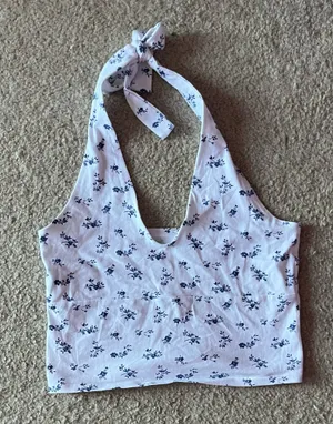 Hollister Halter Top thumbnail 1