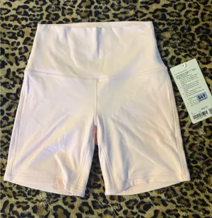 Lululemon Shorts thumbnail 1
