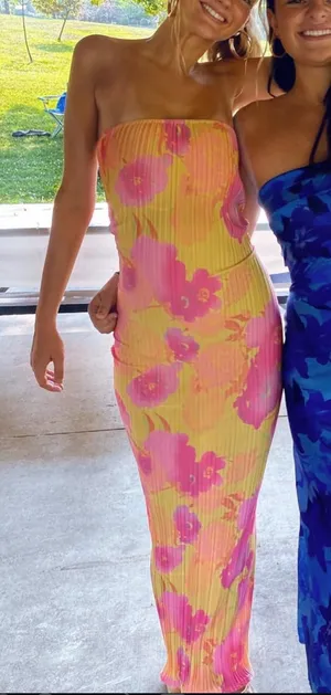 Pretty Little Thing Maxi Pleated Multi Watercolor Strapless Dress thumbnail 2