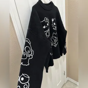 Hello Kitty and Friends x Forever 21 Collab Black Character Sweater size Medium thumbnail 5