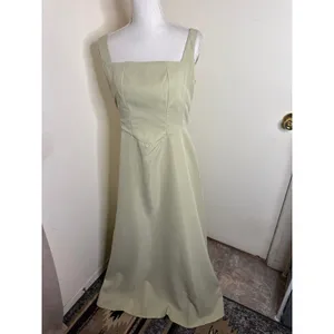 Minimalist Sage Green Structured Midi Dress - Size Large thumbnail 2