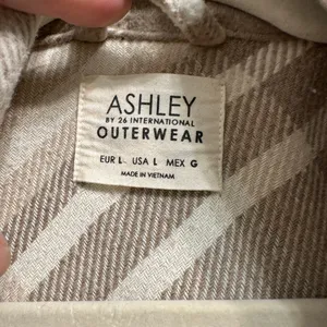 Ashley By 26 International Plaid Jacket - Beige and Cream‎ thumbnail 4
