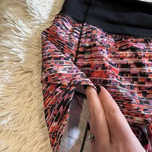 Lululemon Speed Up Shorts Women’s 6 Black Multi Low Rise 2.5” Lined Running thumbnail 4