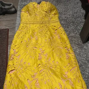 Anthropologie Maeve Lace‎ Gardenia Sheath V-Neck Yellow Dress size 4 thumbnail 5