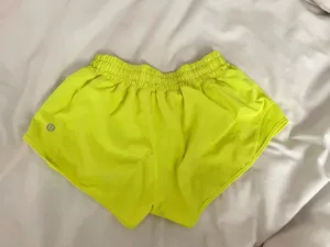 Lululemon Shorts Hot Hot thumbnail 2