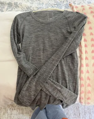 Lululemon Swiftly Long Sleeve thumbnail 1
