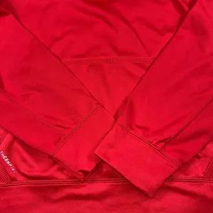 ✅ Nike Crimson Hoodie with Ebony Swoosh excellent condition women size M thumbnail 13