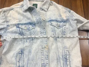 Wild Fable XS Acid Wash Denim Trucker Jacket Light Blue Oversized thumbnail 7