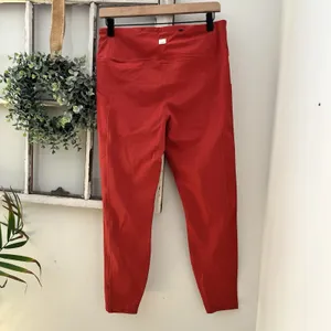 Vuori Stride Performance Leggings Womens XL Red Workout Active‎ Casual thumbnail 5