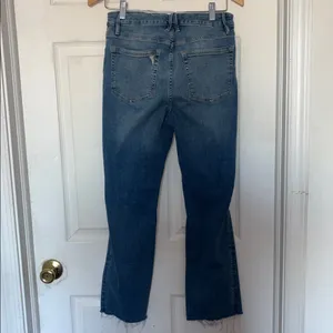 Good American Good Leg Distressed Jeans Blue Size 8 thumbnail 4