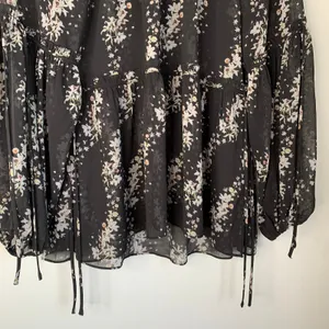 All Saints Eimar Cultivar Balloon Sleeve Sheer Floral Womens Top Size 4 Small thumbnail 4