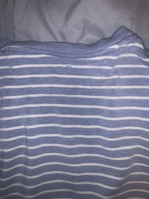 Vineyard Vines Sweater thumbnail 3