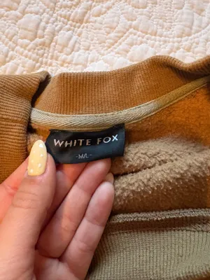 White Fox Boutique Sweatshirt thumbnail 3