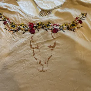 Ariat Beige Top with Floral Accents thumbnail 2