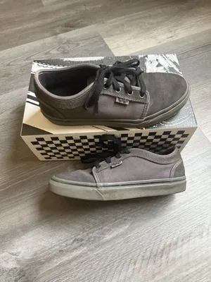 VANS Chukka Low Skateboarding Shoes Charcoal 6 Men’s 7.5 Women’s thumbnail 4