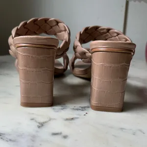 Women's Nude Braided Heels Tan Size 6.5 thumbnail 4