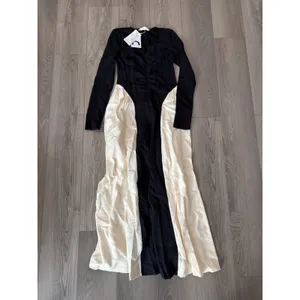 Commense Elegant Contrast Black Cream V-Neck Panel Pleated Long Sleeve Maxi XS thumbnail 2