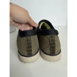 L.L. Bean Women's Ultralight Primaloft‎ Waterproof Slip On Shoes 9M Outdoorsy thumbnail 6