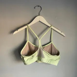 Lululemon Mint Green Sports Bra Yoga Bralette 16" bust 5.5" Height thumbnail 2