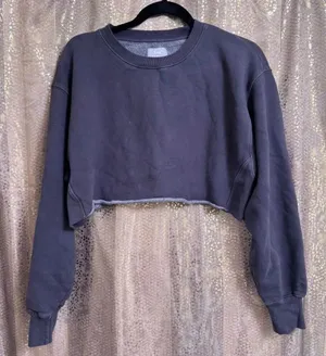 TNA Aritzia Charcoal Gray Cozy AF Fleece Cropped Long Sleeve Sweater Small 1 thumbnail 1