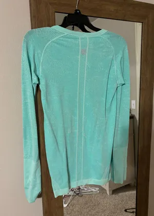 Lululemon swift tech long sleeve thumbnail 2