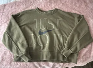 Nike Crewneck Sweatshirt Cropped thumbnail 1
