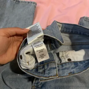 Agolde Ripley High-Rise Straight-Left Jeans in Riptide 26” thumbnail 7