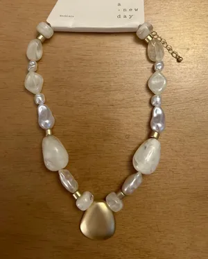 New women’s a new day statement necklace White Satiny Gold marble Look thumbnail 1