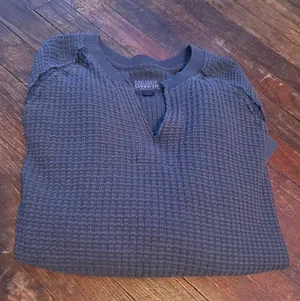 American Eagle Sweater thumbnail 1