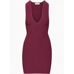 ✨Aritzia Babaton
Deep V Dress✨ thumbnail 7