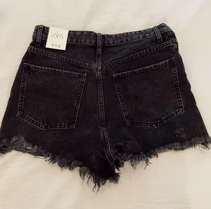 ZARA Jean Shorts thumbnail 2
