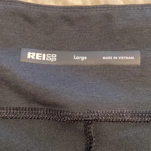 REI Co-op Wome pants size L excellent condition inseam 28” thumbnail 12