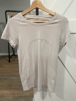 Lululemon swiftly tech short sleeve thumbnail 1