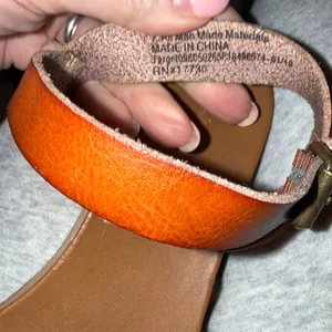 Universal Thread Size 7 Brown Two-Strap Slide Sandal thumbnail 7