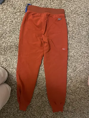 FIGS Scrub Pants thumbnail 2